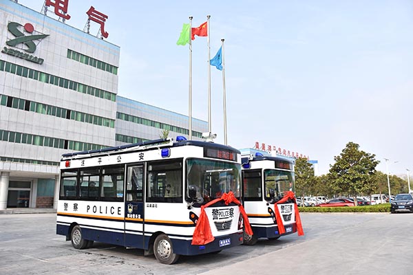 駐馬店遂平移動警務室發(fā)車(圖3)