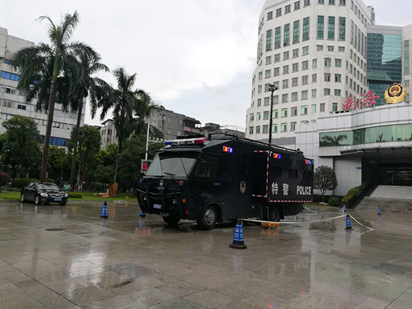 帥爆了 “變形金剛！南海投用一批特種警用裝備車輛(圖1)