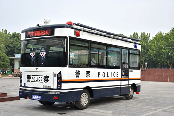 河南周口采購(gòu)的移動(dòng)警務(wù)室發(fā)車(圖6)