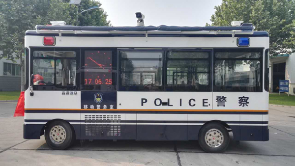 避暑勝地再添高科技裝備??河北承德移動警務室發(fā)車(圖3)