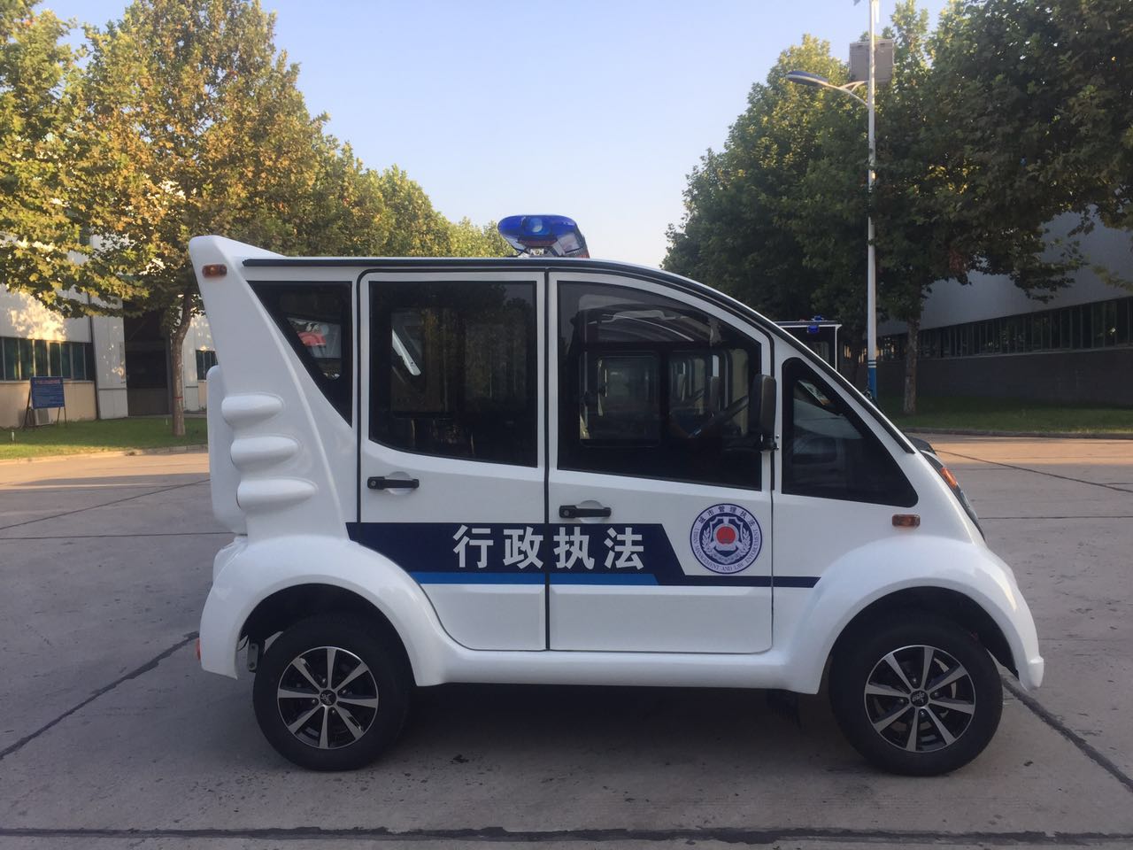 24小時平安在線  青海西寧電動巡邏車發(fā)車(圖3)