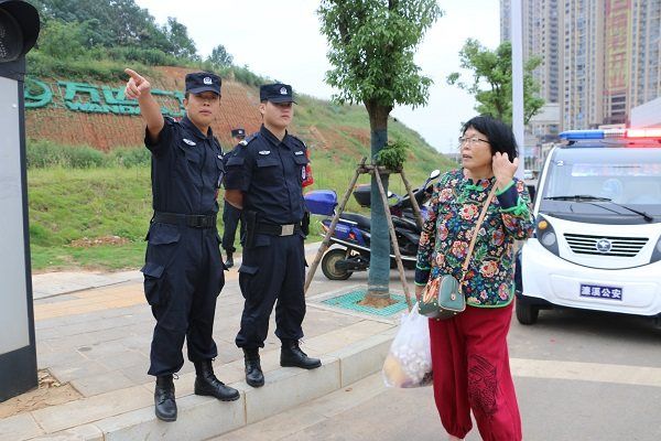 國慶出游全國美景各不相同，但您身邊始終有這樣一道“風(fēng)警線”......(圖5)