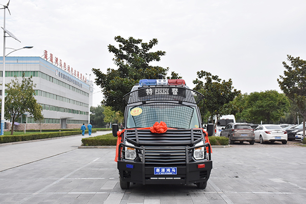 黑龍江集賢縣通過公安部警采中心采購輕型裝甲運兵車(圖1)