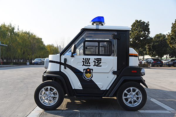 山東煙臺市“小精靈”電動巡邏車發(fā)車(圖4)