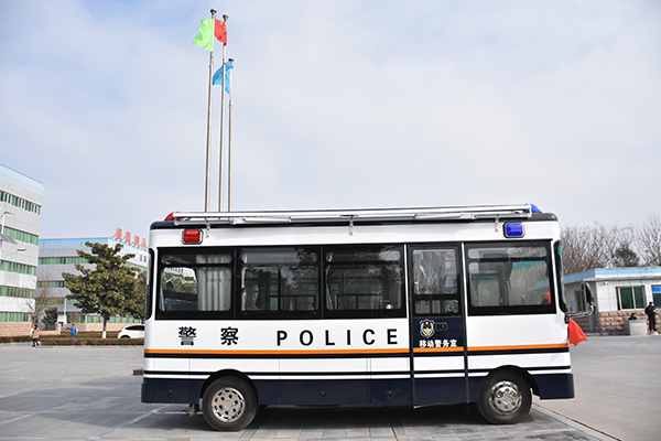 內(nèi)蒙古公安廳移動警務室發(fā)車?? 讓警察辦公智能化(圖3)