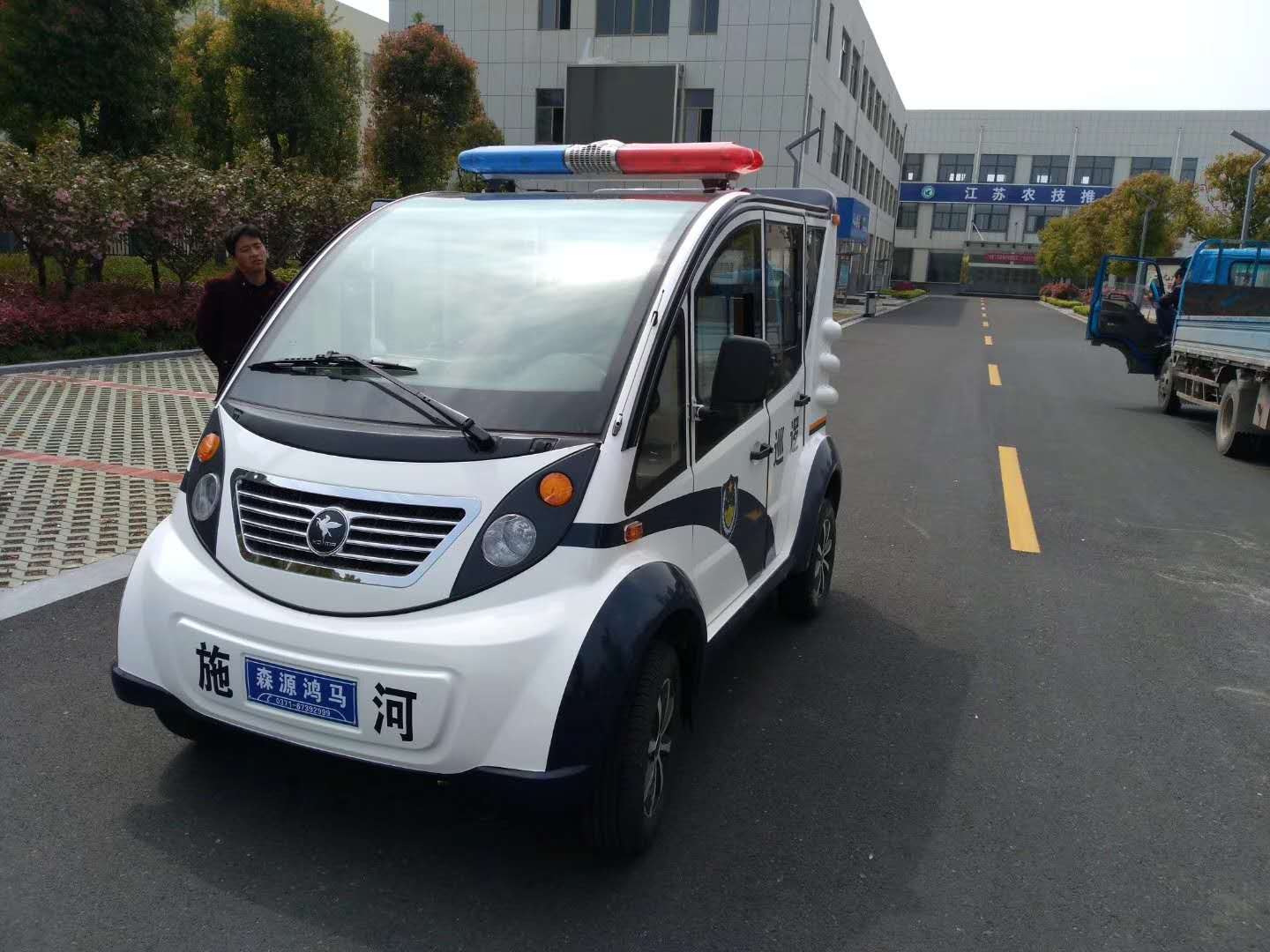 江蘇淮安市電動(dòng)巡邏車上崗執(zhí)勤(圖1)