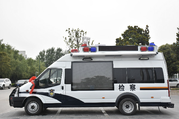 廣西凌云縣采購多功能檢察車(圖5)