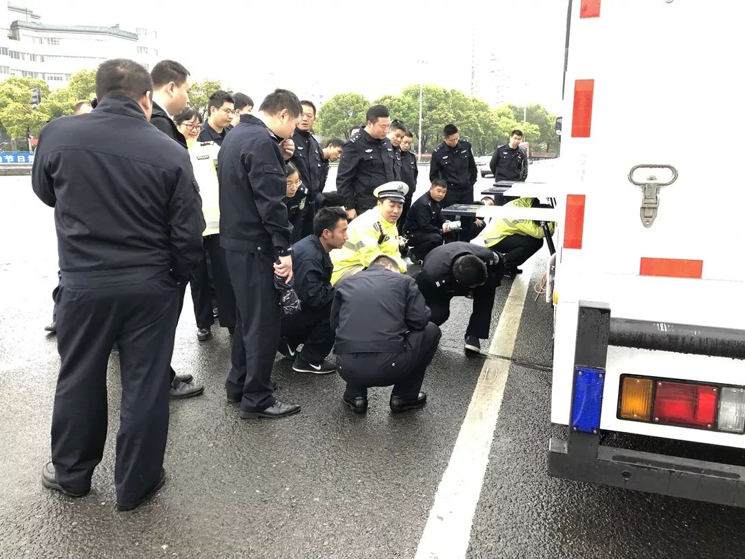 湖南公安廳交警總隊舉辦高速交警移動執(zhí)法服務(wù)站培訓(xùn)班(圖10)