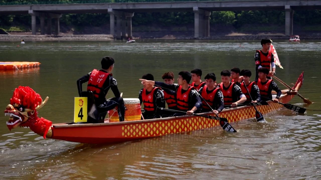 端午佳節(jié)龍舟競渡||移動警務(wù)室護(hù)航龍舟錦標(biāo)賽(圖3)