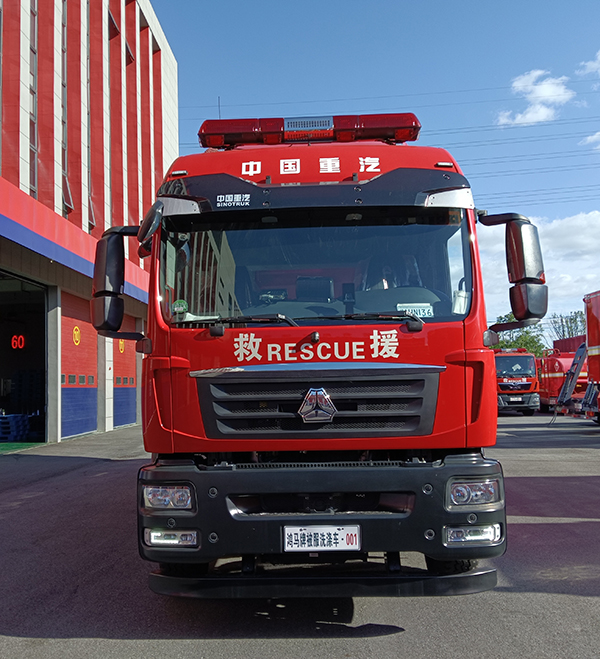 這輛消防車不一般||森源鴻馬被服洗滌車在江蘇列裝(圖2)