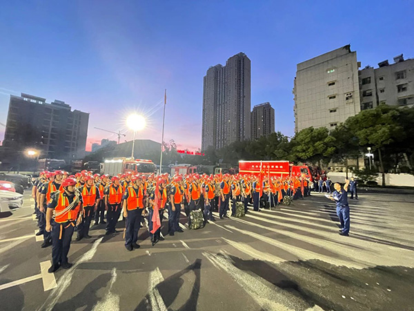 以汛為令 聞汛而動(dòng)||森源鴻馬消防專用車 ?緊急支援河南一線搶險(xiǎn)救災(zāi)(圖1)