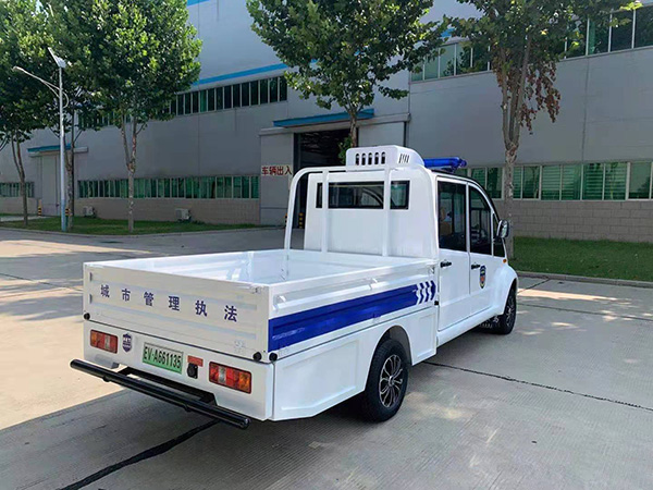 河南尉氏縣采購電動(dòng)執(zhí)法車(圖5)