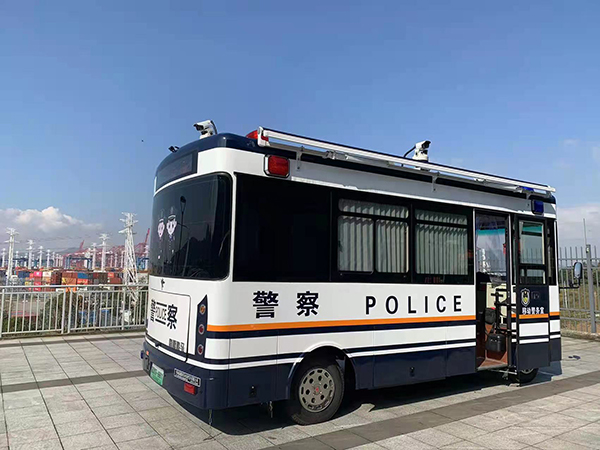 浙江寧波移動警務(wù)室上崗——維護(hù)治安，營造和諧社會(圖3)