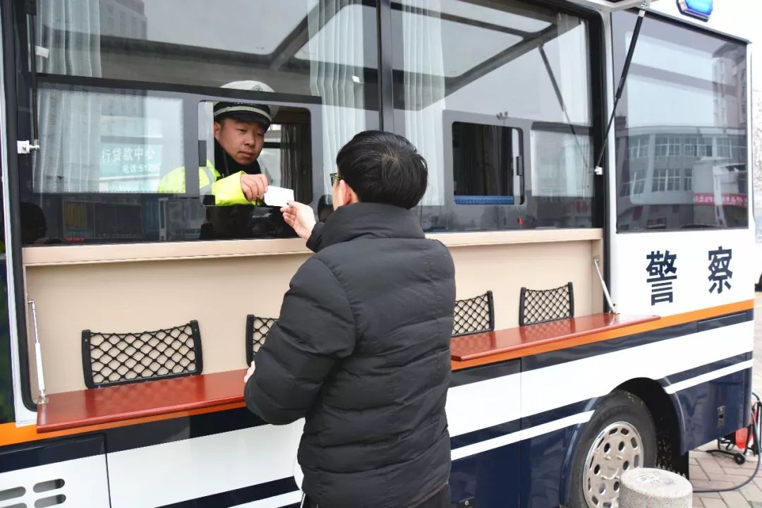 圍觀！“警務(wù)方倉”亮相亳州街頭，功能強大的你想不到！(圖5)