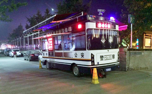 森源鴻馬警務(wù)車亮相街頭，居民游客更有安全感(圖2)