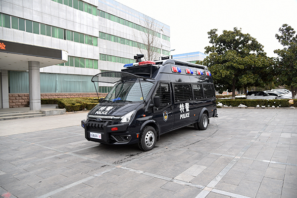 貼近基層 服務實戰(zhàn)||森源鴻馬防暴運兵車發(fā)往湖南(圖2)